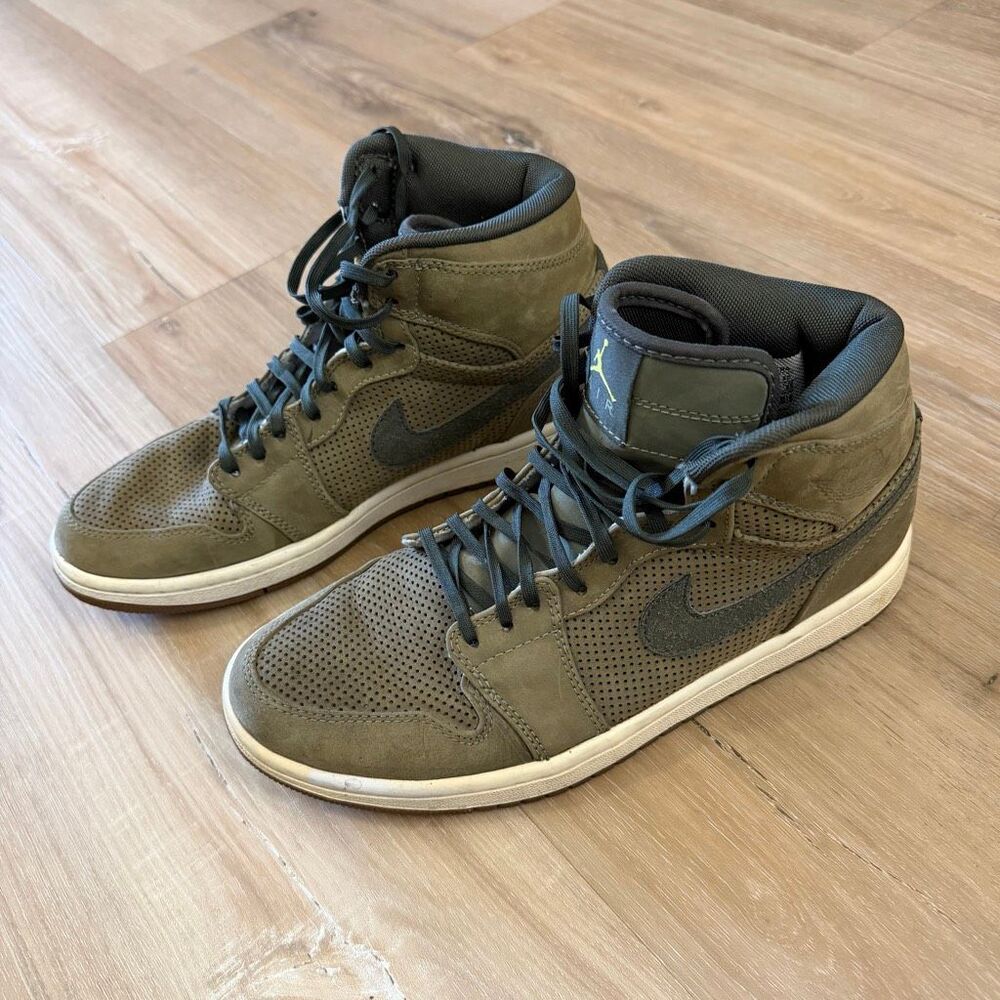 Jordan 1 Retro High Urban Haze Sz 8 Mens No Box Nike Og Streetwear Staple Bulls